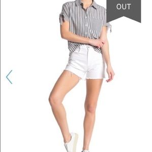 Tractr high rise shorts